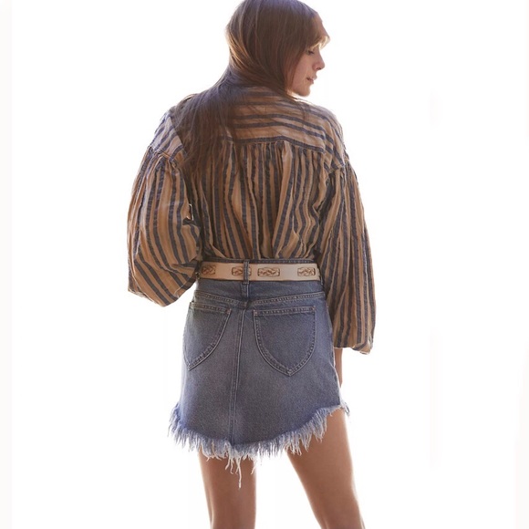 FREE PEOPLE Bailey Denim Mini Skirt | Distressed Jean Skirt | Boho | Size 27 - Picture 4 of 17